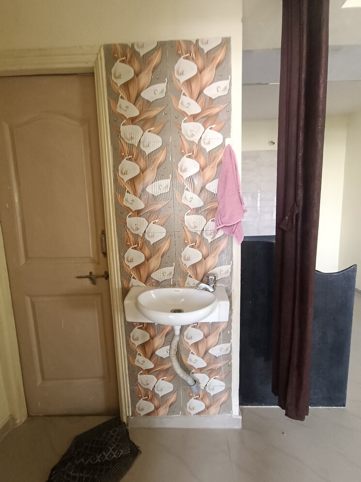 Bathroom, arun-park 2 Bedroom 800 Sq.Ft. Apartment In Pimpri Pune 8129097