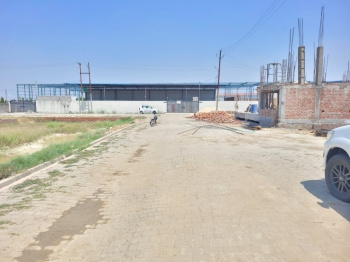 Plot For Sale in Radisson Hotel Jewar Road