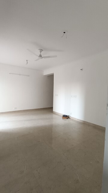 Room in 3 BHK Apartment at Saviour Park, Mohan Nagar – for Rent
