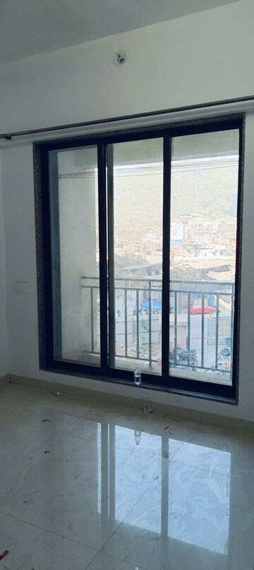 Room in 2 BHK Apartment at Tiara Hills, Mira Road – for Rent