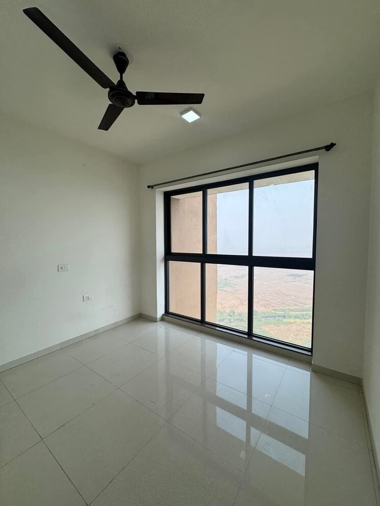 Room, lodha-splendora-phase-ii 2 Bedroom 680 Sq.Ft. Apartment In Ghodbunder Road Thane 8129172