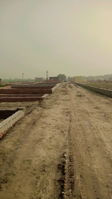  Plot For Sale in Bhopani Village
