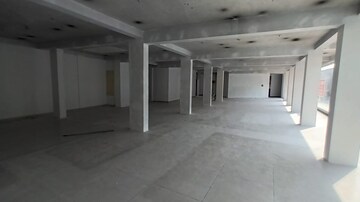 Room in  Showroom at Edapally – for Rent