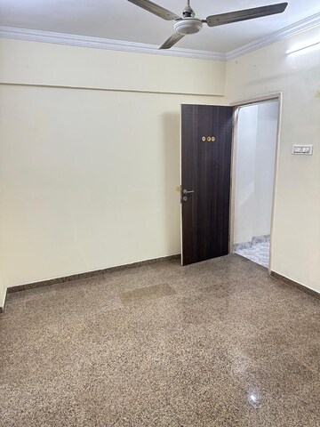 Room in 1 BHK Apartment at Sindhi Society, Chembur – for Rent