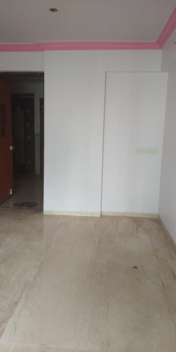 Room in 1 BHK Apartment at Sindhi Society, Chembur – for Rent