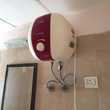 Furnished Amenities in 3 BHK Apartment at Orchid Petals, Sector 49 – for Rent