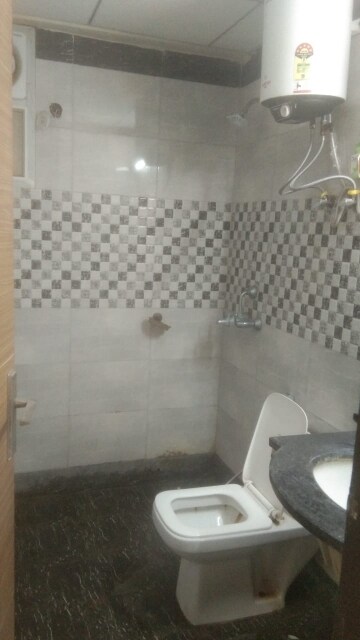 Bathroom in 2 BHK Apartment at Saya Gold Avenue, Vaibhav Khand – for Rent