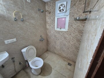 Bathroom in 3 BHK Apartment at Omaxe Grand Omaxe, Gomti Nagar – for Sale