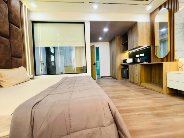 1 BHK Apartment For Sale in Gaur City 1st Avenue