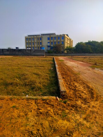  Plot For Sale in Sikandrabad