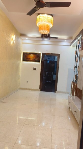 2 BHK Builder Floor For Resale in Soho Awas Apartments Gyan Khand I Ghaziabad  8129306