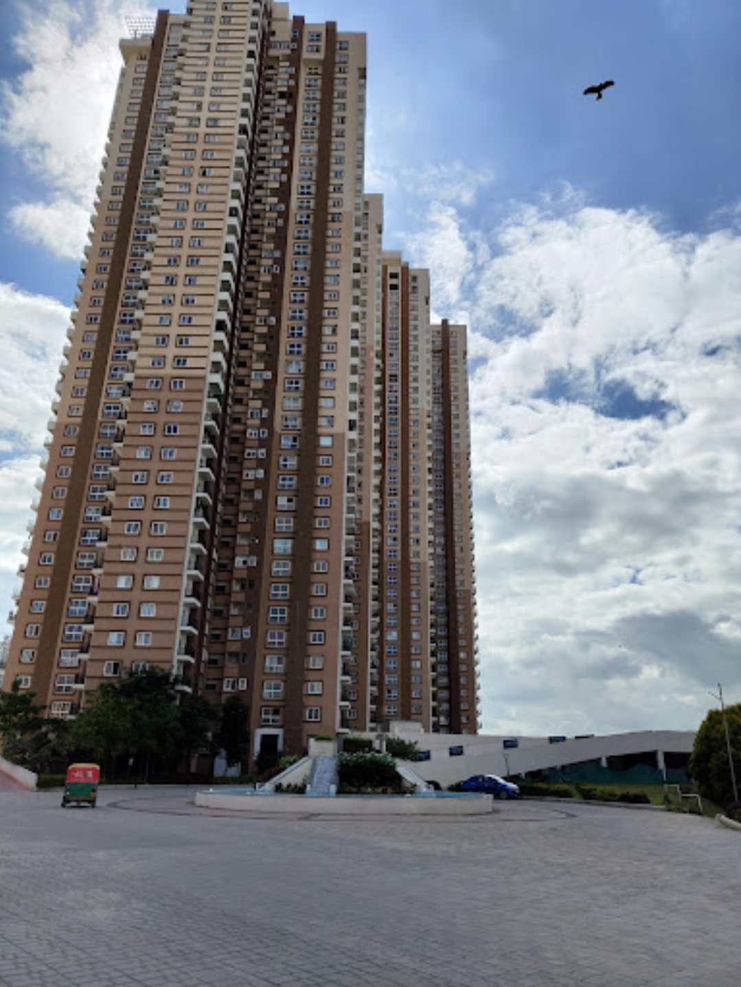 3.5 BHK + Servant Room Apartment For Sale in Pashmina Waterfront