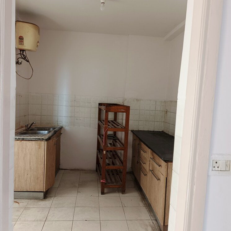 Kitchen, bptp-the-resort 3.5 Bedroom 2019 Sq.Ft. Apartment In Sector 75 Faridabad 8129330