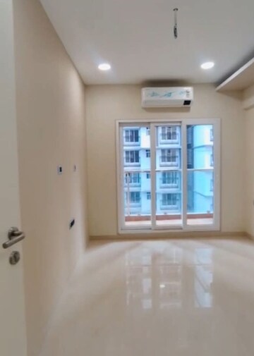Room in 2 BHK Apartment at Kripa Bliss, Vikhroli East – for Rent
