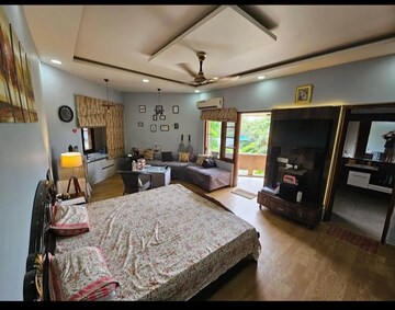 Bedroom in 4 BHK Penthouse at Saket – for Rent
