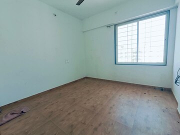 Room in 1 BHK Apartment at Dhanori – for Rent