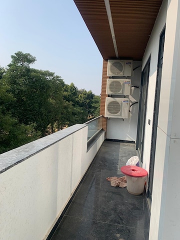 Balcony in 4 BHK Builder Floor at M3M Atrium, Sector 57 – for Sale