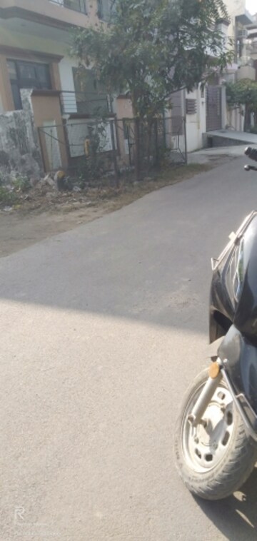  Plot – Exterior View View at Gomti Nagar - for Sale