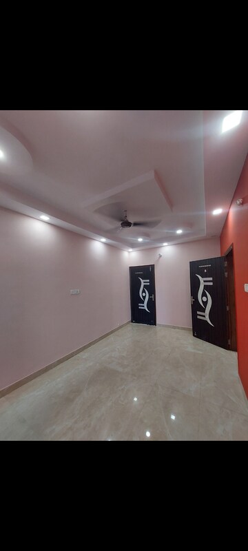 Room in 1 BHK Apartment at Sarita Vihar – for Rent