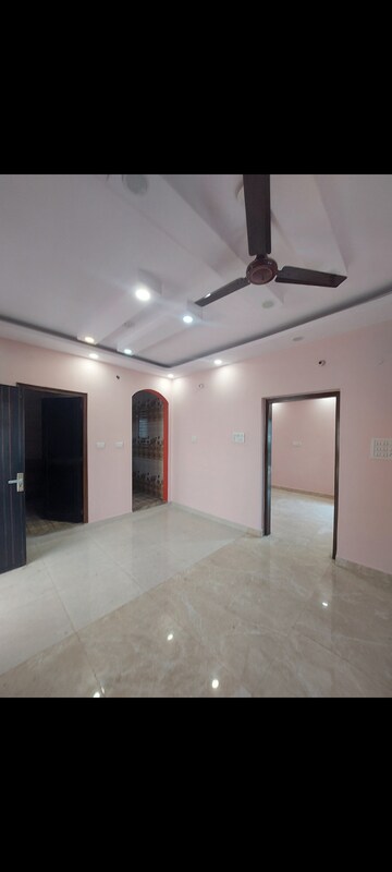 Room in 1 BHK Apartment at Sarita Vihar – for Rent