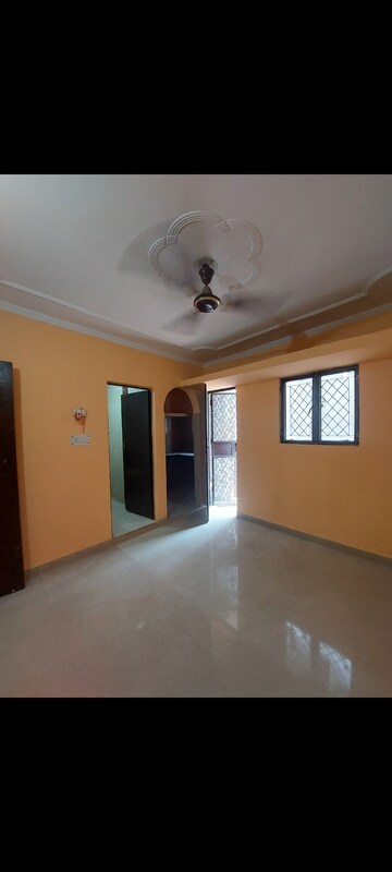 Room in 1 BHK Apartment at Sarita Vihar – for Rent