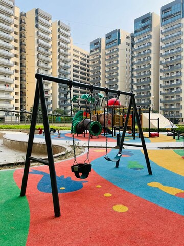 Gym in 4 BHK Apartment at Azeagaia Botanica, Vrindavan Yojna – for Sale