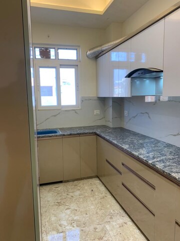 Kitchen in 3 BHK Builder Floor at M3M Atrium, Sector 57 – for Sale