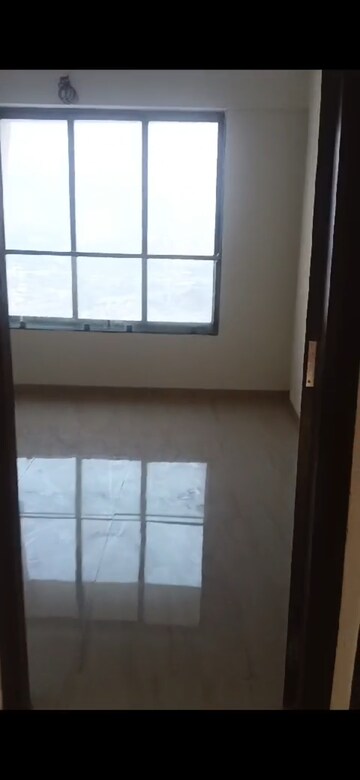 Bedroom in 3 BHK Apartment at Kukreja Golf Scappe, Chembur – for Sale