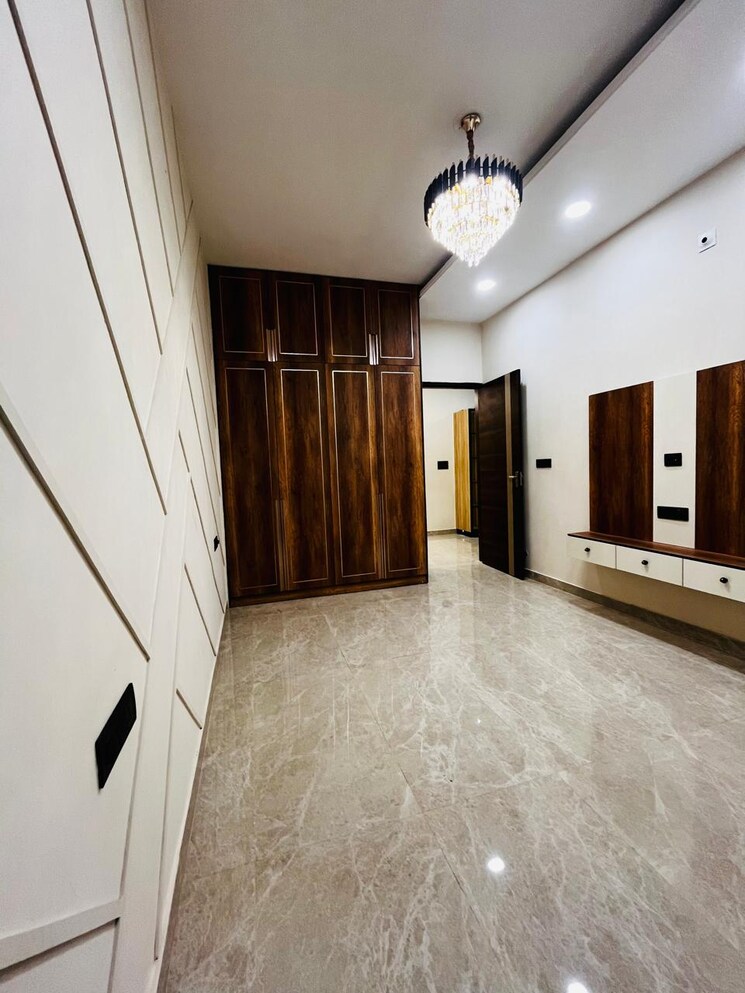 Room, sector 124 4 Bedroom 112 Sq.Yd. Independent House In Sector 124 Mohali 8129433