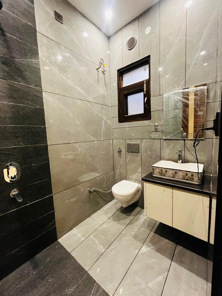 Bathroom, sector 124 4 Bedroom 112 Sq.Yd. Independent House In Sector 124 Mohali 8129433