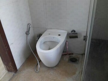 Bathroom in 2 BHK Apartment at DB Realty Shagun Towers, Goregaon East – for Sale