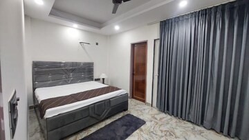 Bedroom in 1 BHK Builder Floor at Sector 45 – for Rent