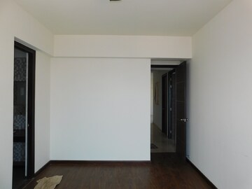 Room in 3 BHK Apartment at Lotus Sky Garden, Malad West – for Rent