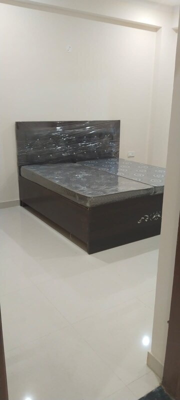 Kitchen in 2 BHK Builder Floor at Ardee City, Sector 52 – for Rent