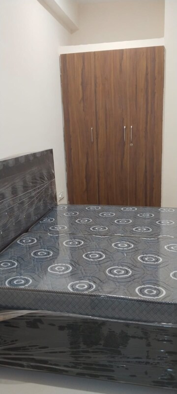 Bedroom in 2 BHK Builder Floor at Ardee City, Sector 52 – for Rent