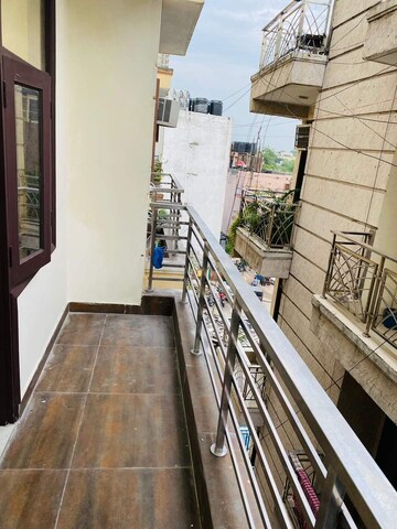 Balcony in 1 BHK Builder Floor at Chattarpur – for Rent