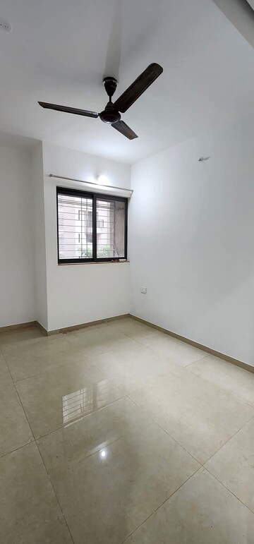 Room in 2 BHK Apartment at Lodha Palava Downtown, Dombivli East – for Rent