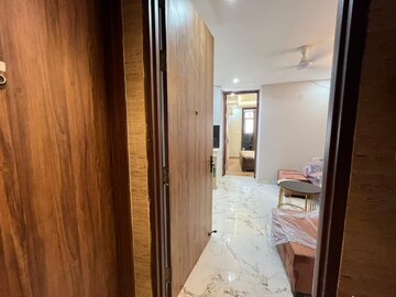 Furnished Amenities in 2 BHK Builder Floor at Freedom Fighters Enclave – for Rent