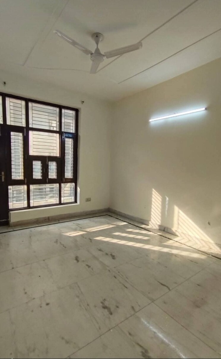 Room, srishti-greenfield-homes 4 Bedroom 2200 Sq.Ft. Builder Floor In Green Fields Colony Faridabad 8129696