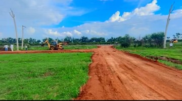  Plot – Garden View at Myron Royal Crest, Digwal - for Sale