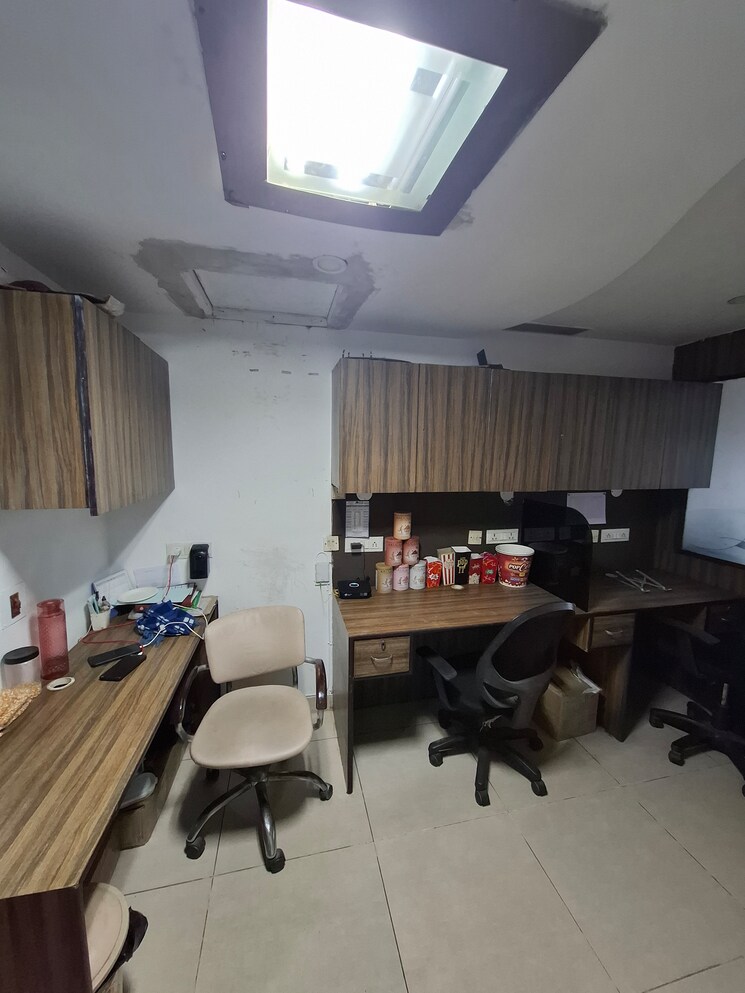 Floor Plan, netaji subhash place Commercial Office Space 250 Sq.Ft. In Netaji Subhash Place Delhi 8129765