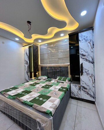 Bedroom in 2.5 BHK Builder Floor at Shastri Nagar – for Rent