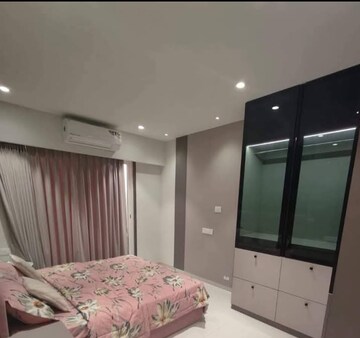 Bedroom in 2 BHK Apartment at Shapoorji Pallonji Vicinia, Powai – for Rent