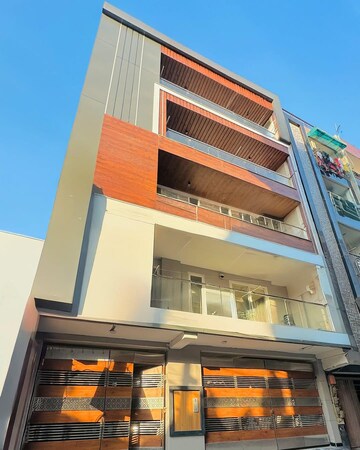 2.5 BHK Builder Floor For Sale in Shastri Nagar