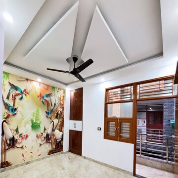 Bedroom in 2 BHK Builder Floor at Shastri Nagar – for Sale