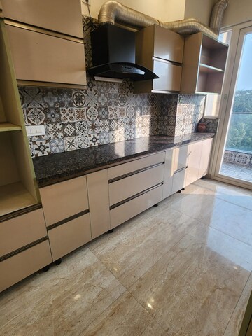 Kitchen in 3.5 BHK Apartment at Unitech Fresco, Sector 50 – for Rent
