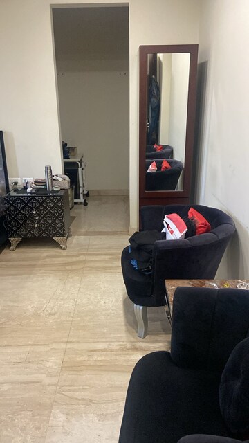 Living Room in 2 BHK Builder Floor at Unitech South City II, Sector 50 – for Rent