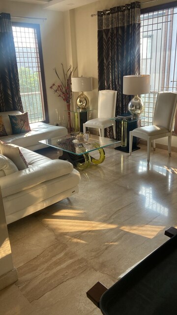 Living Room in 2 BHK Builder Floor at Unitech South City II, Sector 50 – for Rent