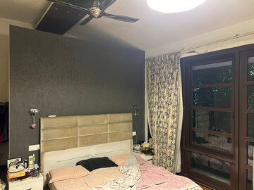 Bedroom in 4 BHK Villa at Vipul Tatvam Villas, Sector 48 – for Rent