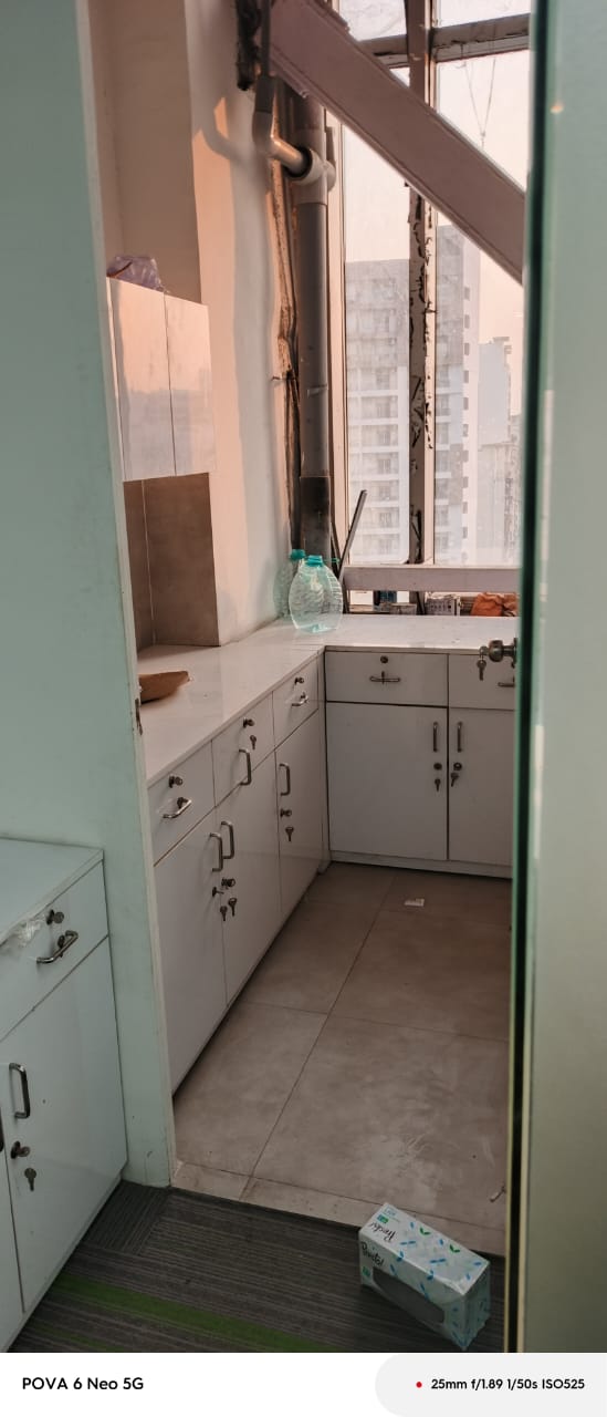 Studio  575 Sq.Ft. Apartment in Jaypee Kensington Boulevard